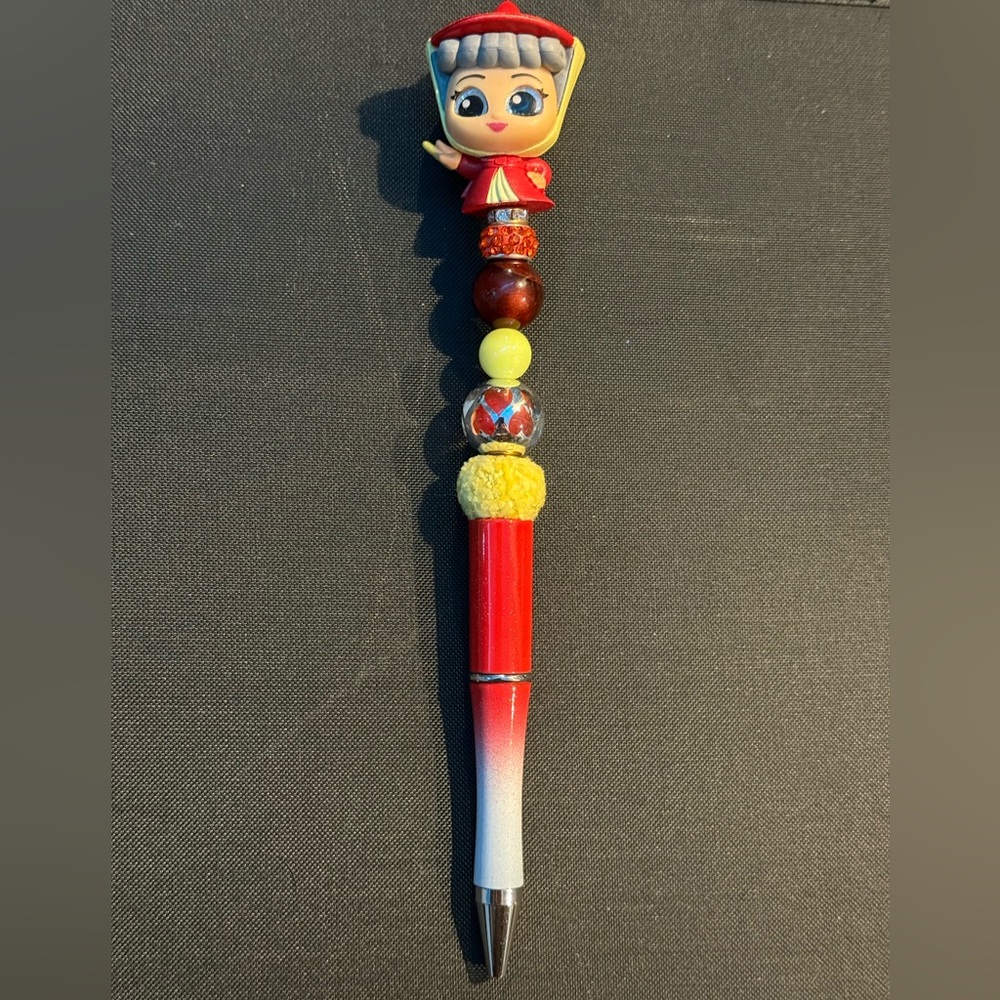 🏰 Disney Doorable Handmade Flora (Sleeping Beauty) Pen✍️